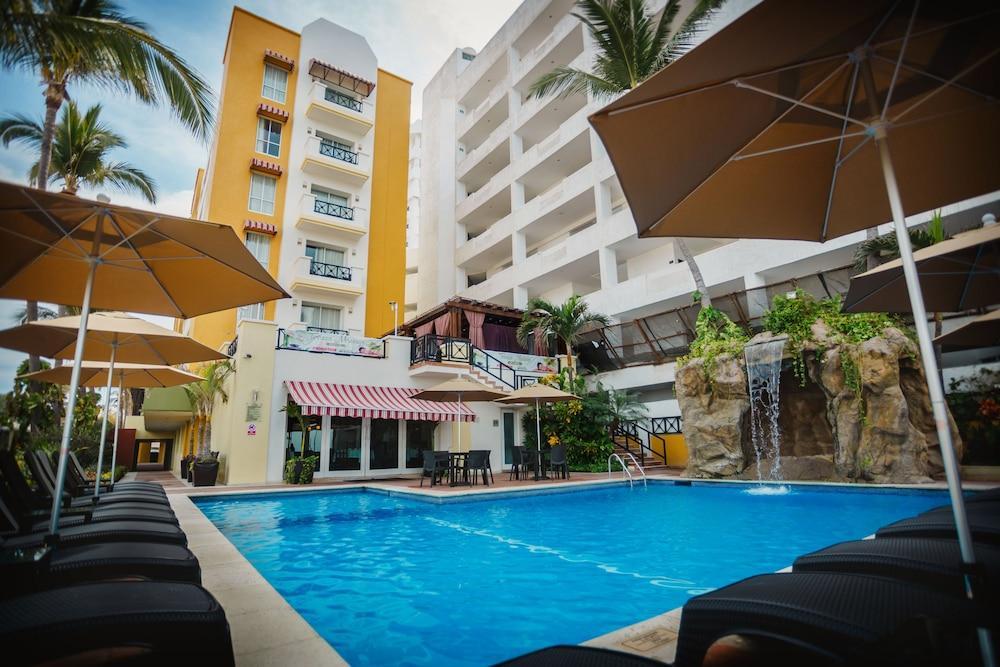 Best Western Hotel Posada Freeman Zona Dorada Mazatlan Exterior photo