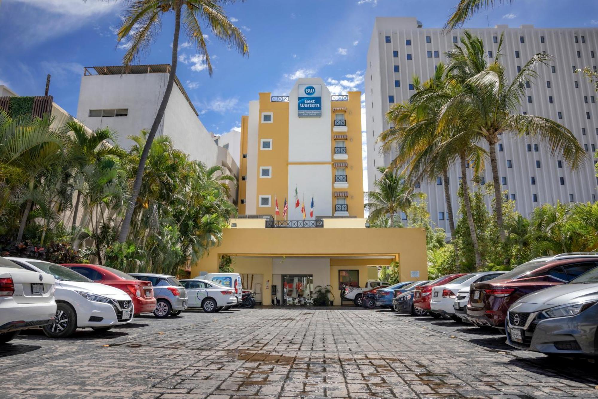 Best Western Hotel Posada Freeman Zona Dorada Mazatlan Exterior photo