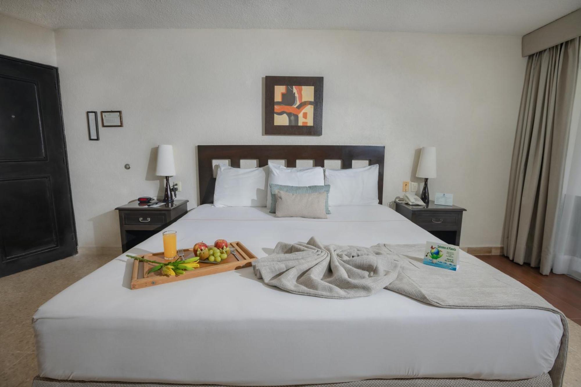 Best Western Hotel Posada Freeman Zona Dorada Mazatlan Exterior photo