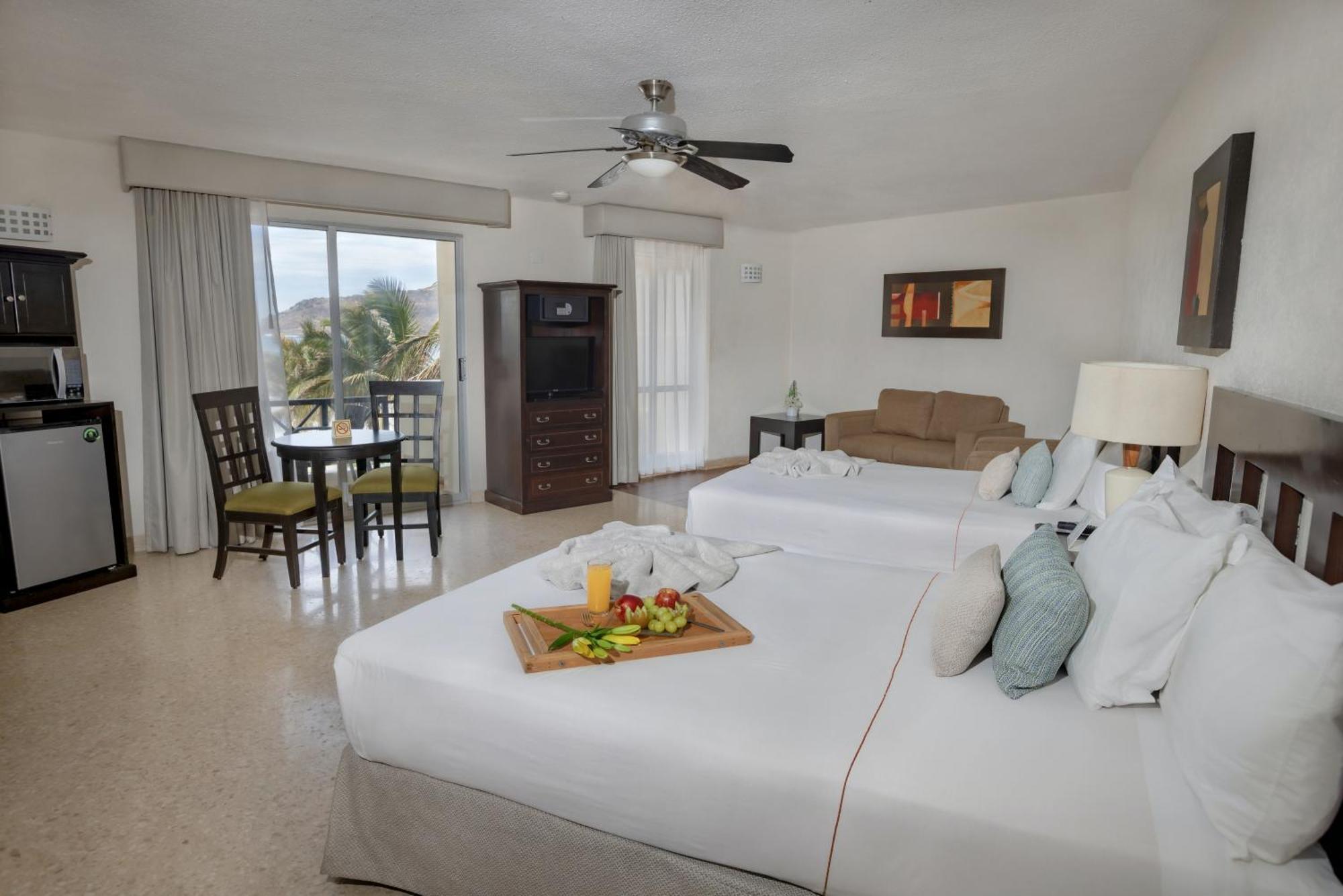 Best Western Hotel Posada Freeman Zona Dorada Mazatlan Exterior photo
