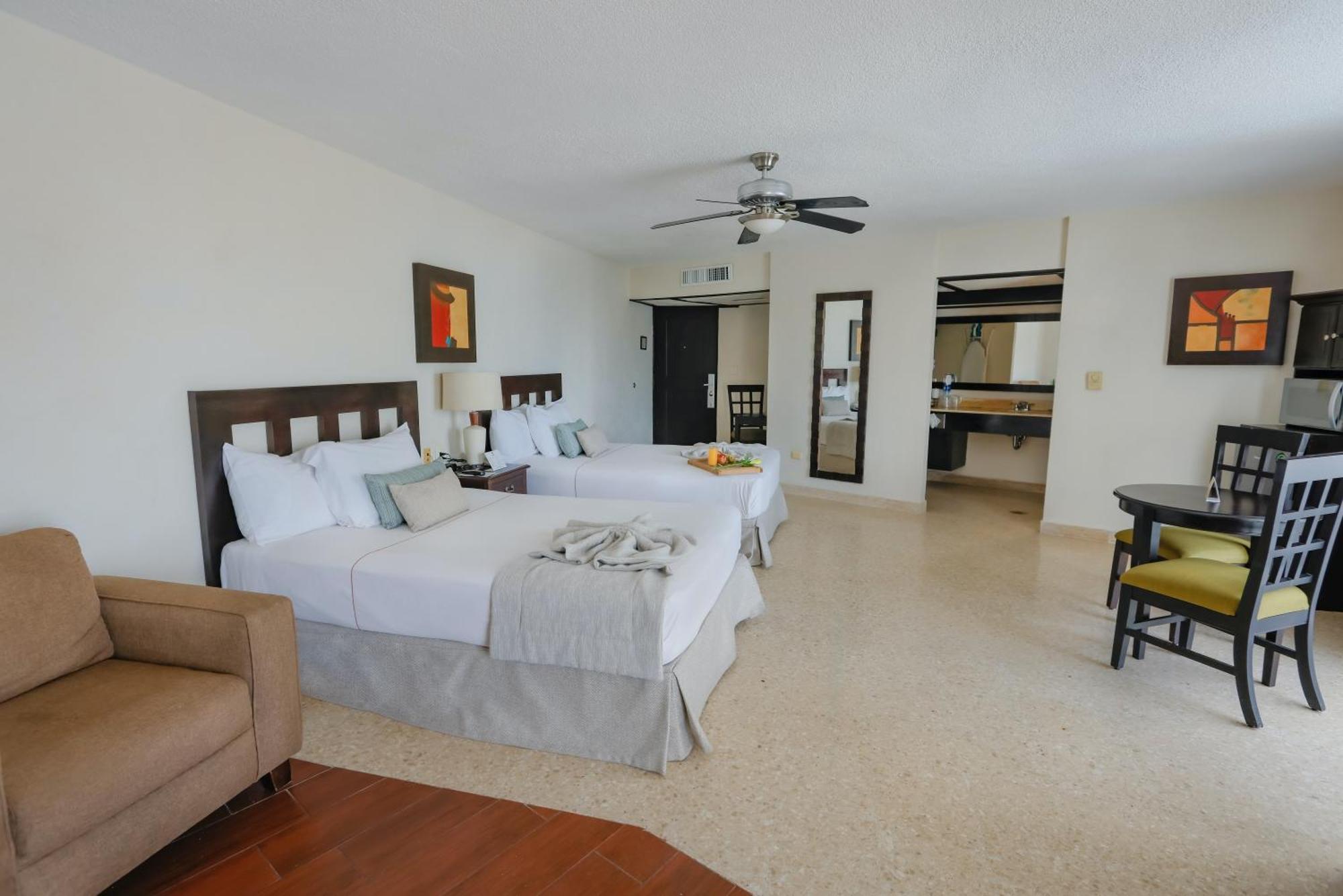 Best Western Hotel Posada Freeman Zona Dorada Mazatlan Exterior photo