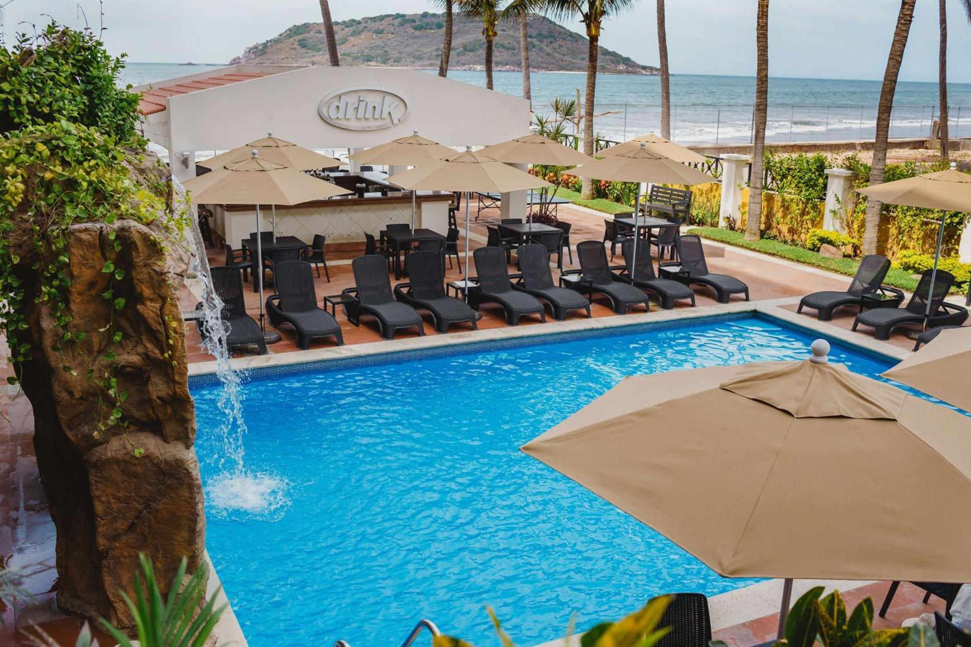 Best Western Hotel Posada Freeman Zona Dorada Mazatlan Exterior photo