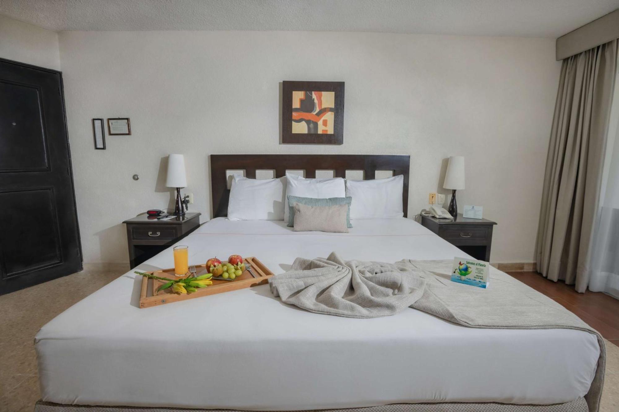 Best Western Hotel Posada Freeman Zona Dorada Mazatlan Exterior photo